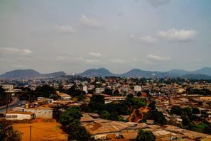Autókölcsönzés Kamerun, Yaoundében